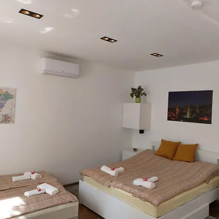 R59 With Free Parking *